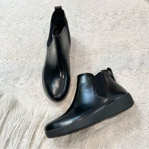 FITFLOP Superchelsea black faux leather ankle boots
